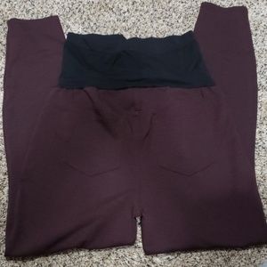 A:glow maternity jegging